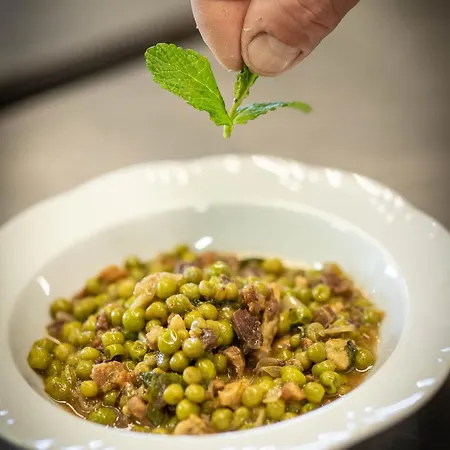 Отель Restaurant Bon Retorn