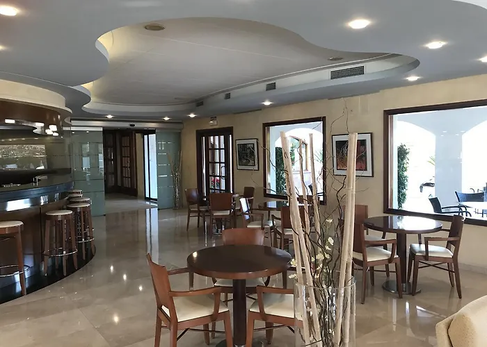 邦雷腾酒店 3*